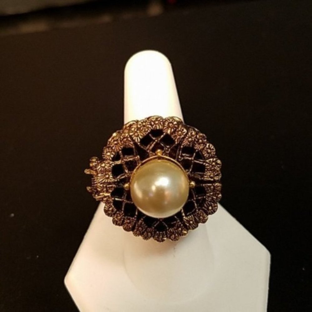 Vintage Ornate Faux Pearl Vinaigrette Ring